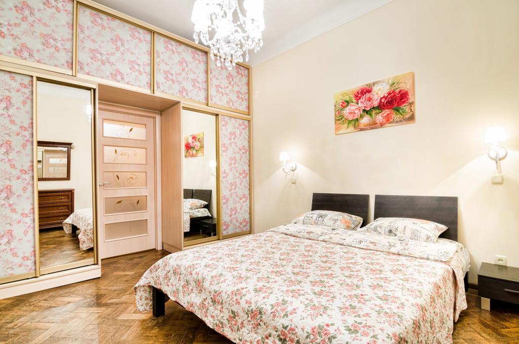 Flower Apartment. Central Location. Lviv Exterior photo